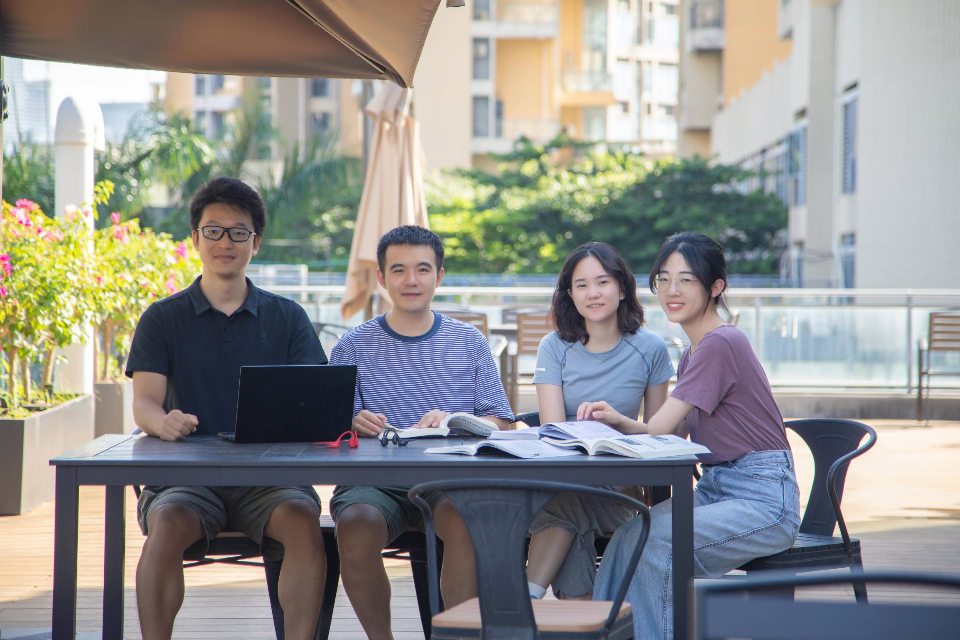 Innovating at Shokz through team research